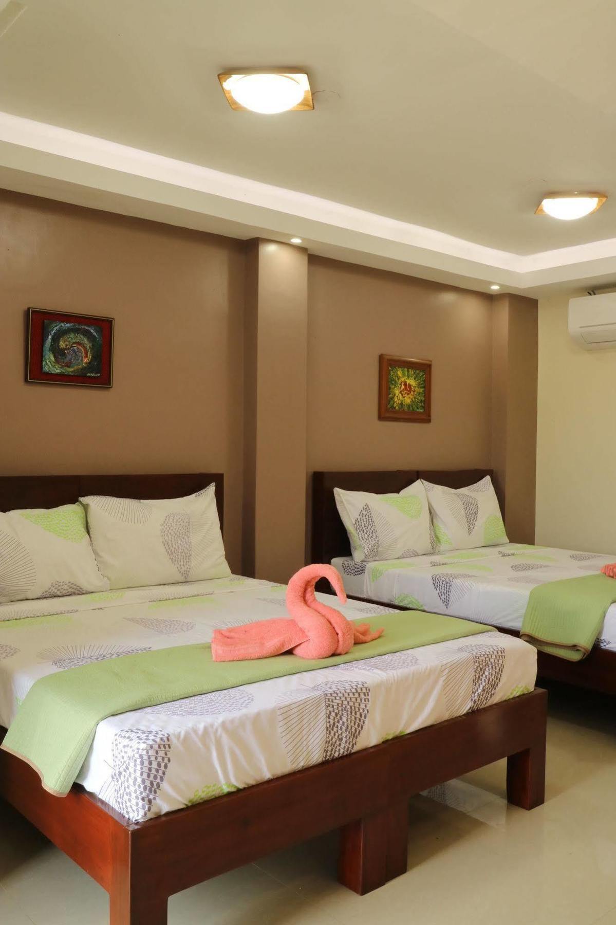 EA Apartelle - Metro Vigan City Exterior foto