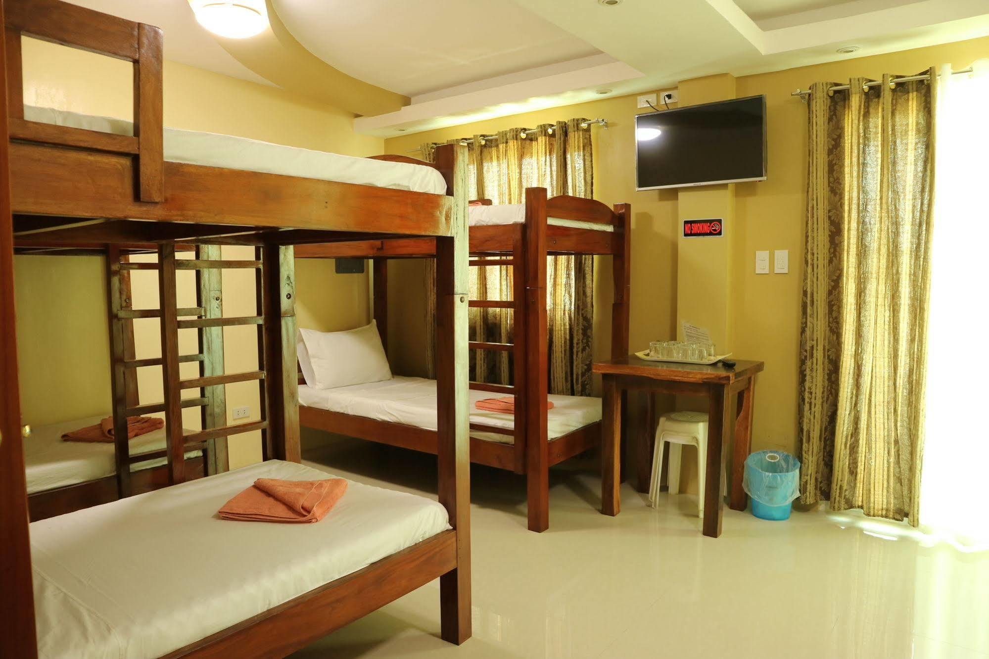 EA Apartelle - Metro Vigan City Exterior foto